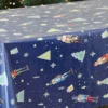 Nappe de table toile cirée PVC Sale & Pepe "Lutins Fond Bleu" - Largeur 140cm