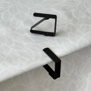 Pinces à nappe en fer noir Sur www.fontlyshop.com