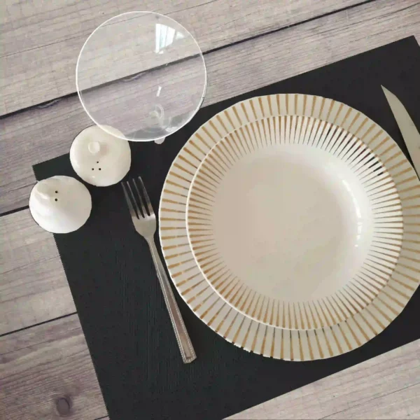 Set de table noir